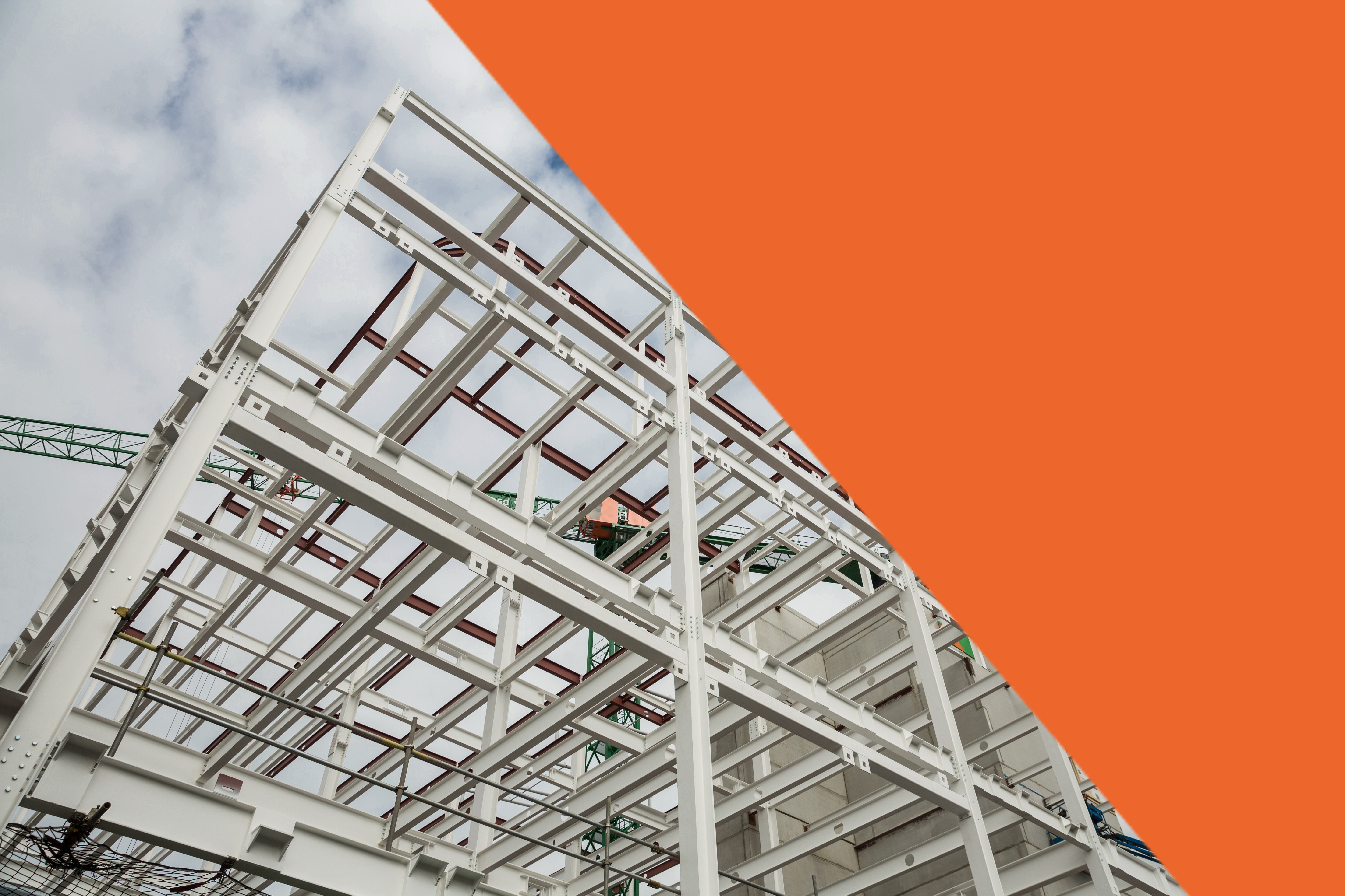 lADDow-angle-view-scafolding-building